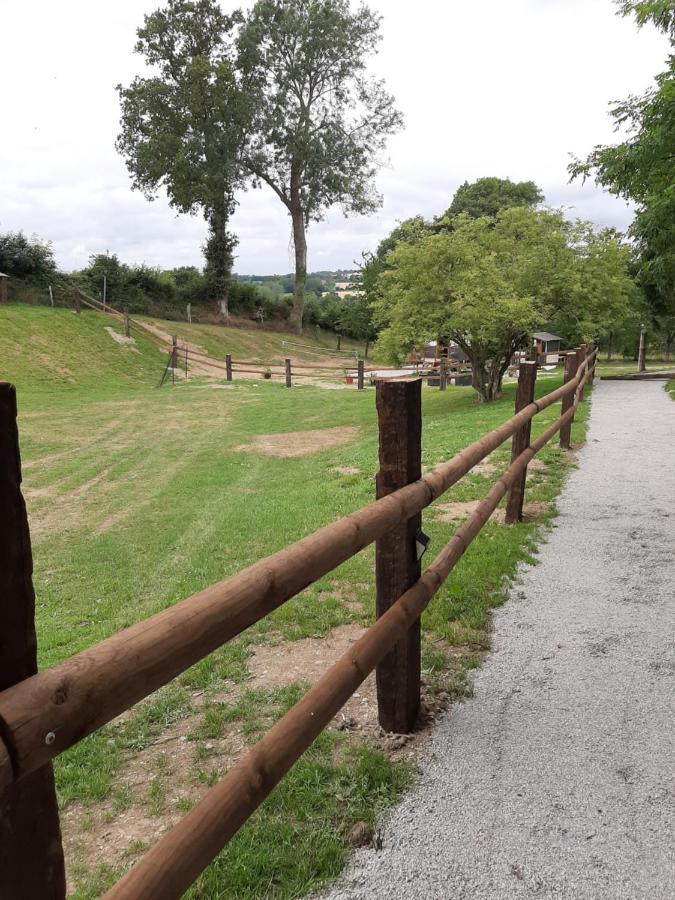 La Roulotte De Germaine * Condé-sur-Vire